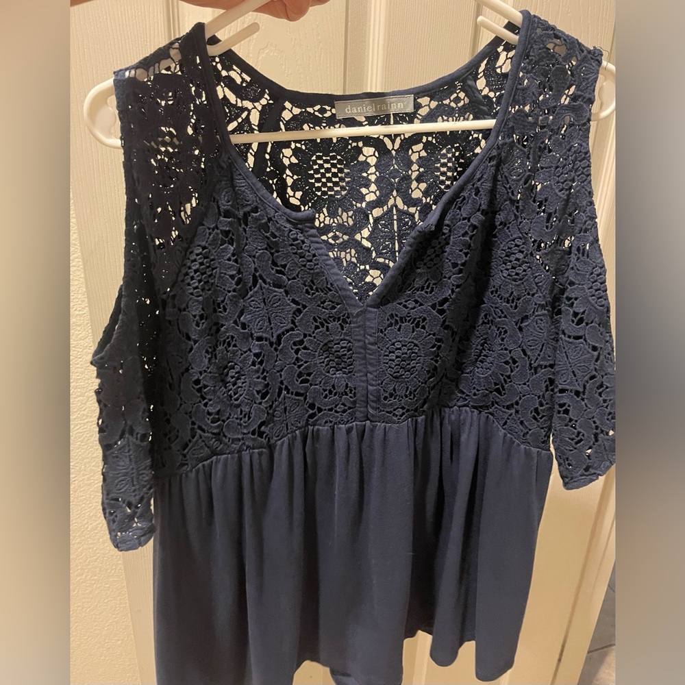 Daniel Rainn Navy Blue Cold Shoulder Size Large